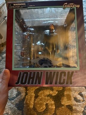 Gallery John Wick Collectible Figurine - Black